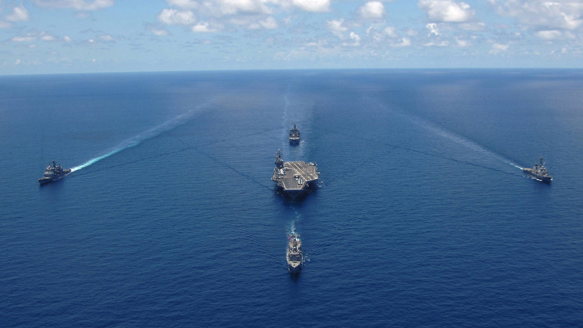 黎巴嫩男篮在西亚锦标赛中展现全队风采，力图突破，黎巴嫩男子篮球队